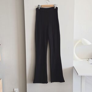 Stretchy trouser